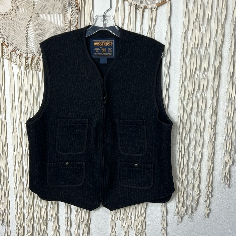 Men’s Vintage Woolrich Charcoal Gray Wool Zip Front Vest Large